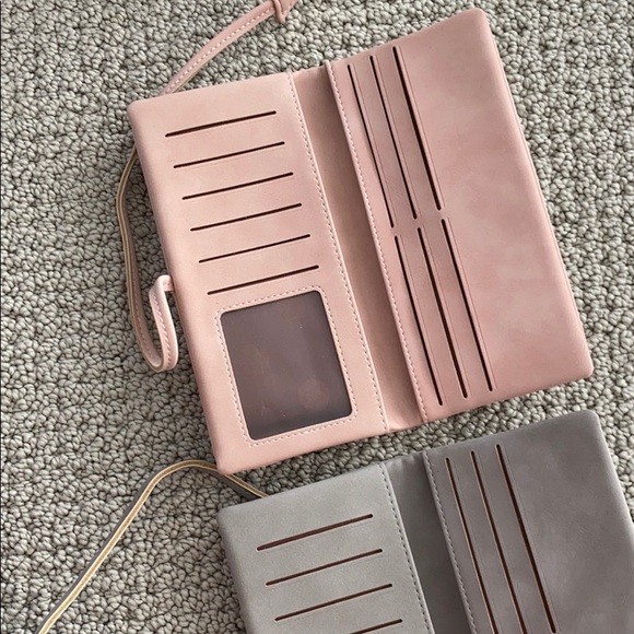 Leather Wrap around wallet/clutch in grey - Picture 7 of 8